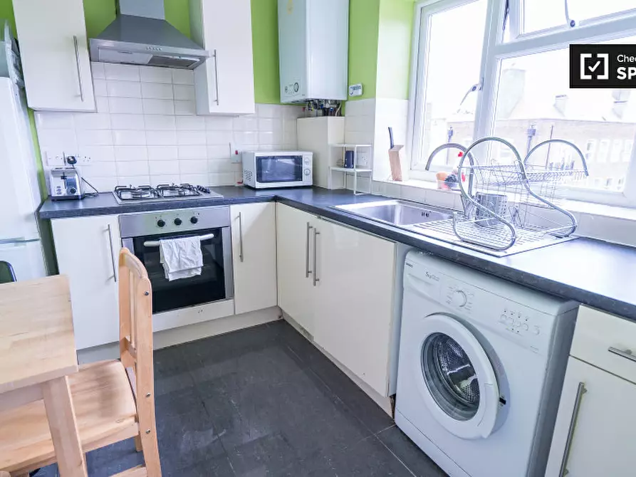 Immagine 12 di Camera condivisa in affitto  in Bethnal Green Road a Poplar