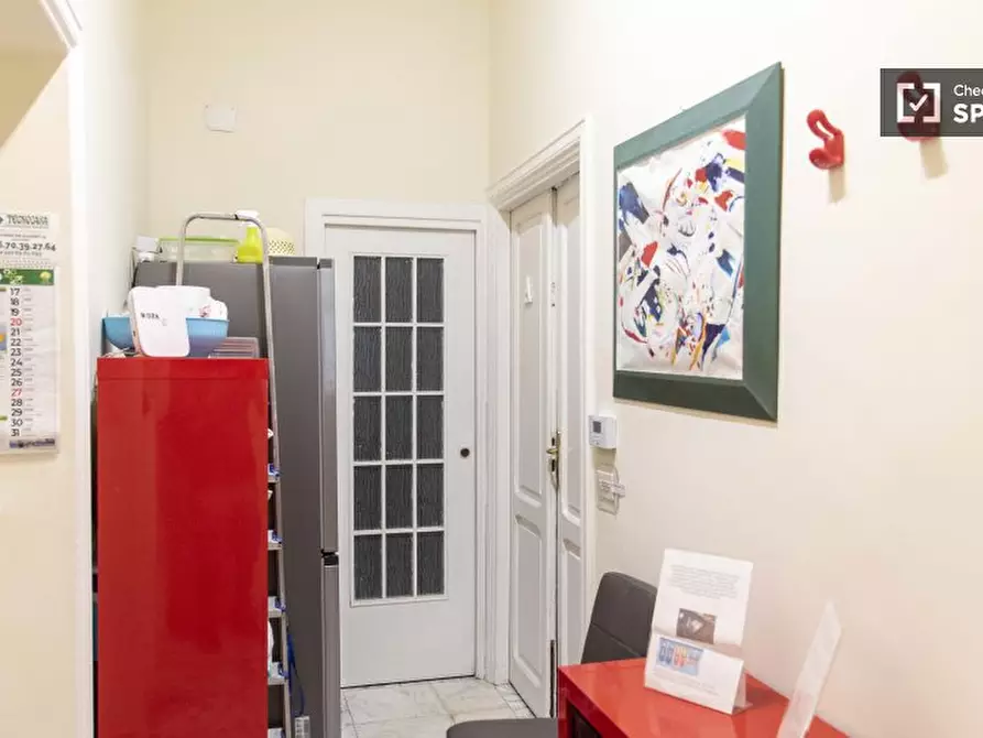 Immagine 19 di Camera condivisa in affitto  in via Carlo Emanuele a Roma