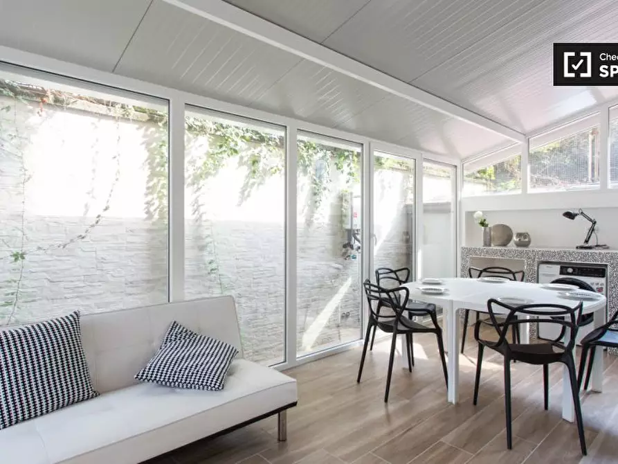 Immagine 13 di Camera condivisa in affitto  in Via Alessandro Milesi a Milano