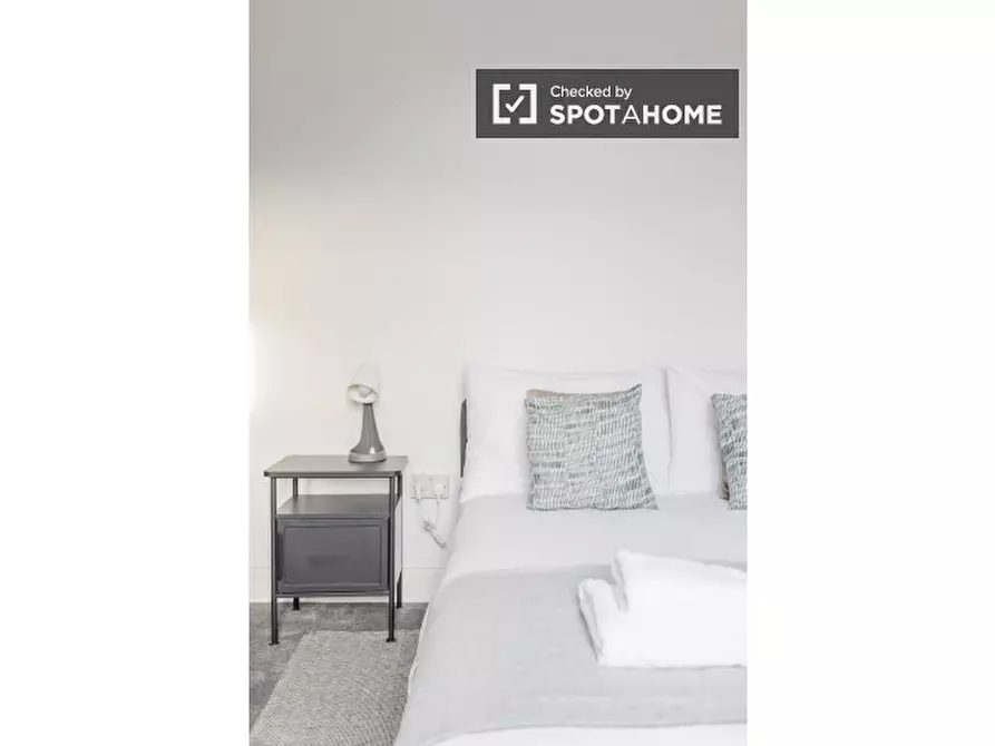 Immagine 11 di Appartamento in affitto  in A Goldhawk Rd a Hammersmith
