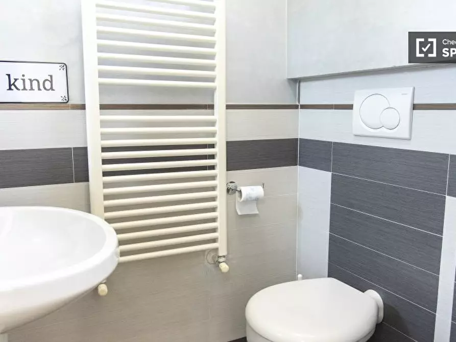 Immagine 11 di Appartamento in affitto  in Via Sesto S. Giovanni a Roma