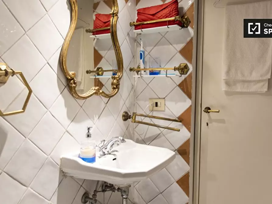 Immagine 14 di Appartamento in affitto  in Via della Scala a Roma