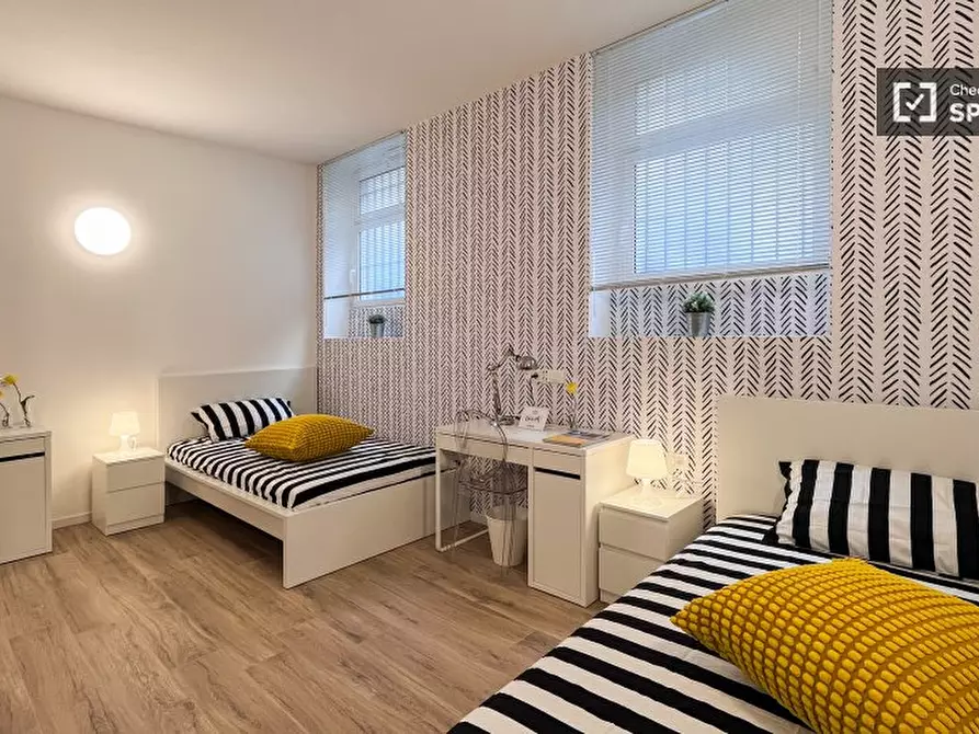 Immagine 6 di Camera condivisa in affitto  in Via Disciplini a Milano