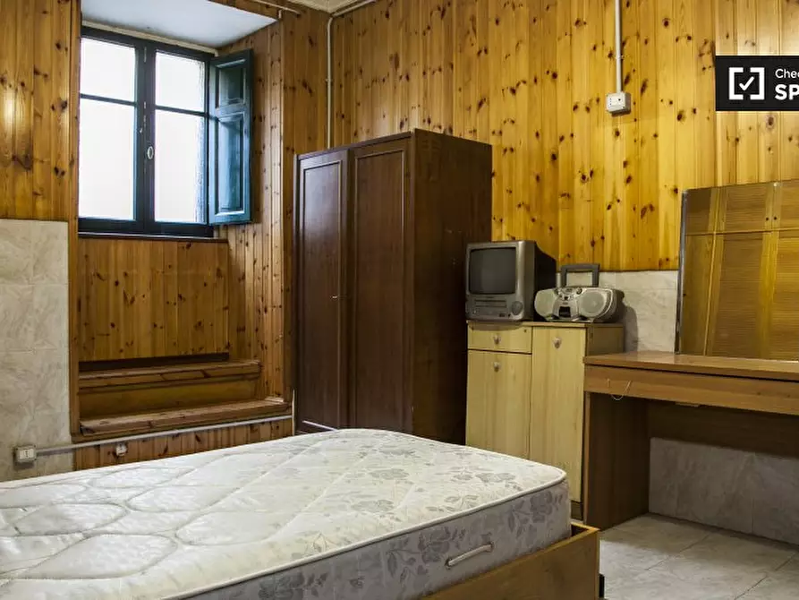 Immagine 5 di Appartamento in affitto  in Via Altino a Roma