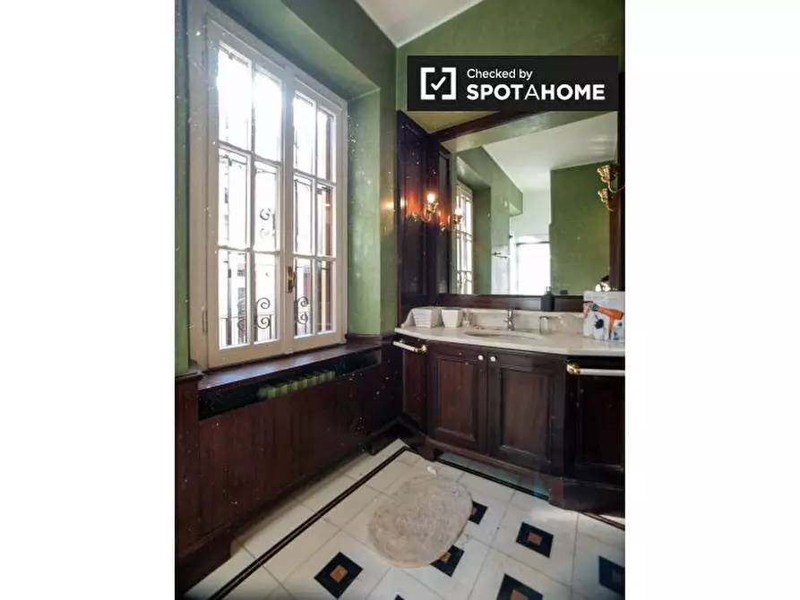 Immagine 16 di Ufficio in affitto  in Via Santa Maria Podone, 20123 Milano MI, Italy a Milano