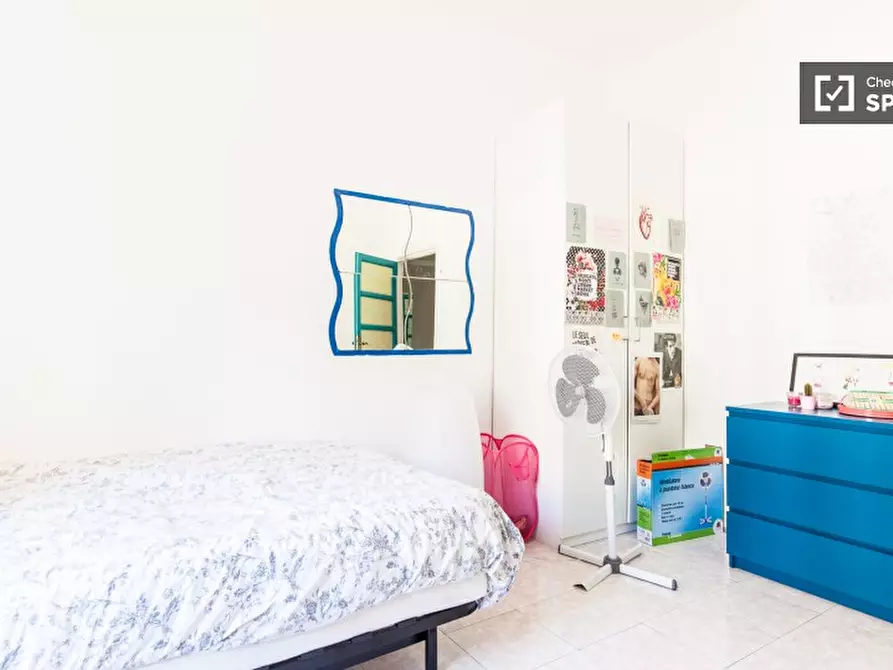 Immagine 15 di Camera condivisa in affitto  in Via delle Cave a Roma