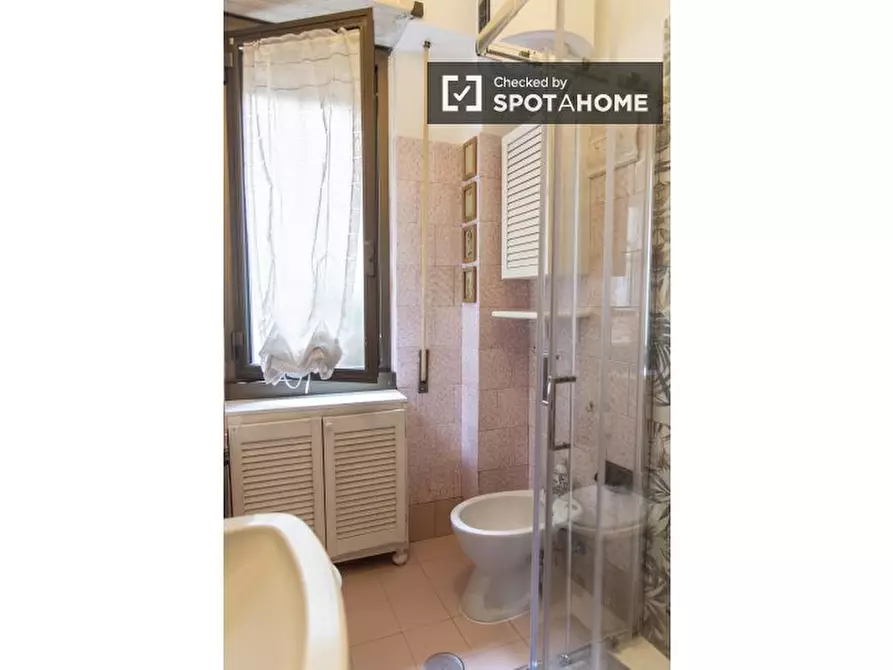 Immagine 4 di Appartamento in affitto  in Viale Telese a Roma