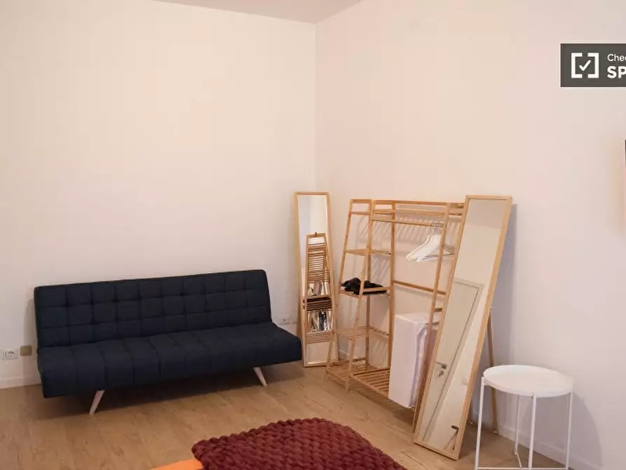 Immagine 16 di Camera condivisa in affitto  in Via Giovan Battista Gandino a Roma