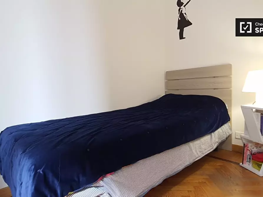 Immagine 4 di Camera condivisa in affitto  in Via Sebastiano del Piombo a Milano