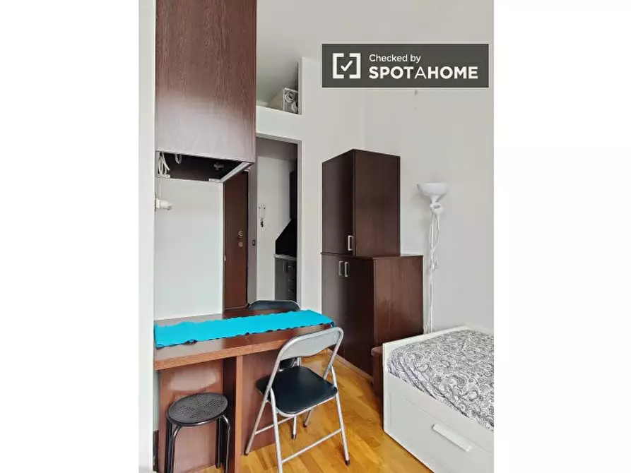 Immagine 6 di Ufficio in affitto  in Viale Umbria a Milano