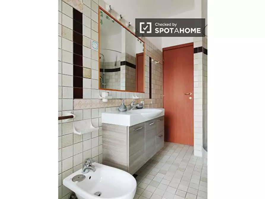 Immagine 12 di Camera condivisa in affitto  in Corso Lodi a Milano