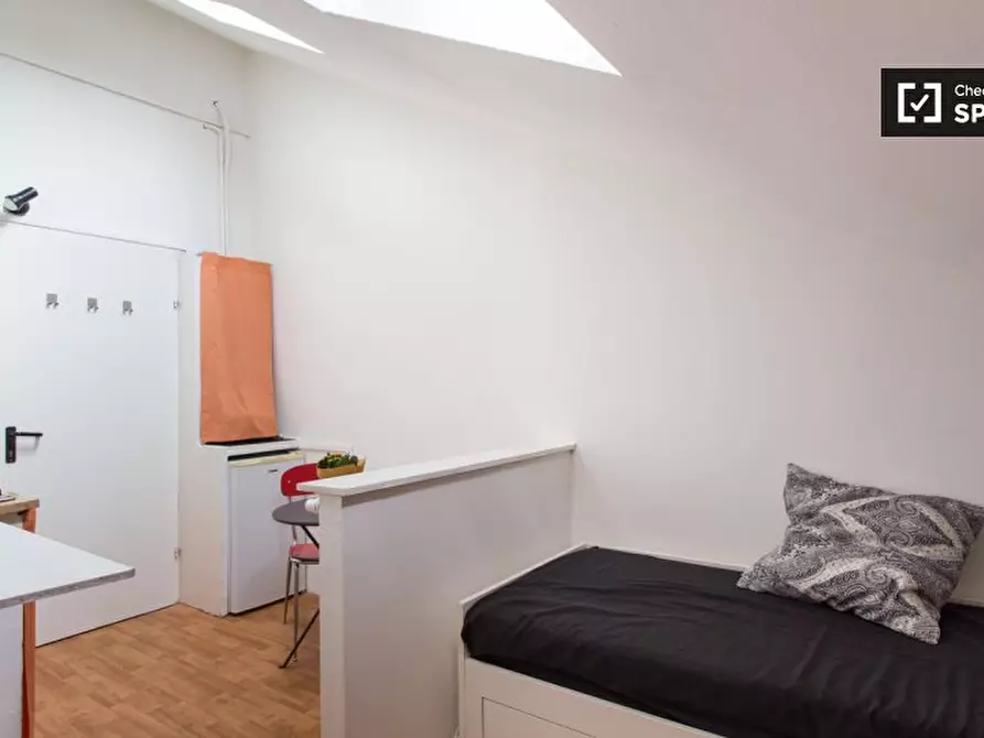 Immagine 7 di Ufficio in affitto  in Viale Giustiniano a Milano