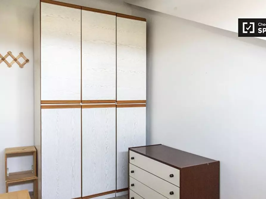 Immagine 5 di Appartamento in affitto  in Via Novacella a Roma