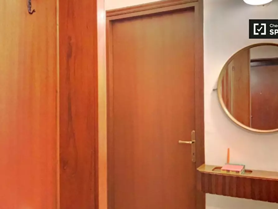 Immagine 12 di Camera condivisa in affitto  in Via Aquilonia, 00177 Roma RM, Italy a Roma