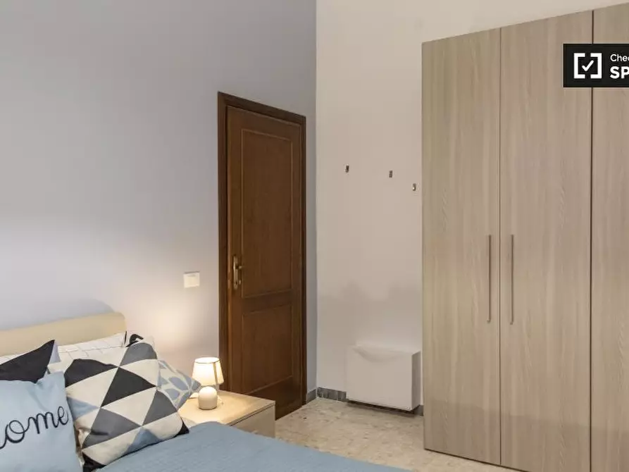 Immagine 2 di Camera condivisa in affitto  in Via Cerveteri a Roma