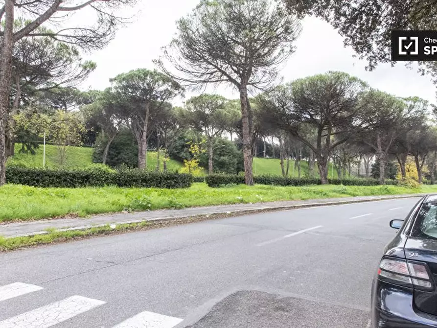 Immagine 8 di Camera condivisa in affitto  in Viale Egeo, 00144 Roma RM, Italy a Roma