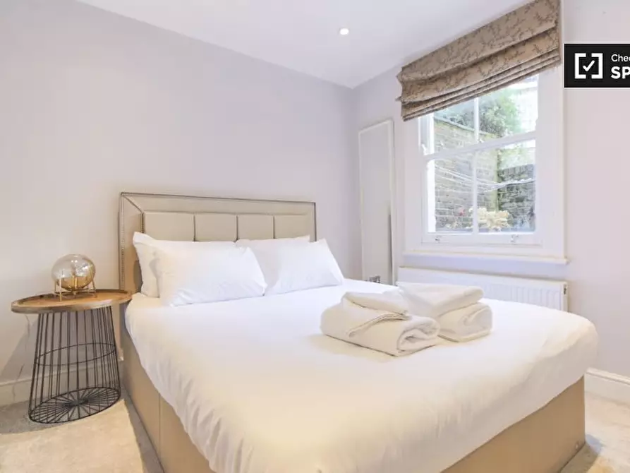 Immagine 13 di Appartamento in affitto  in a Queenstown Road a Lambeth