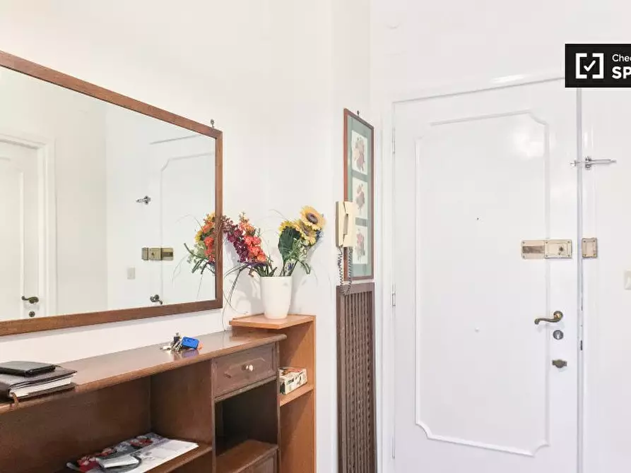 Immagine 19 di Camera condivisa in affitto  in Via Italo Carlo Falbo a Roma