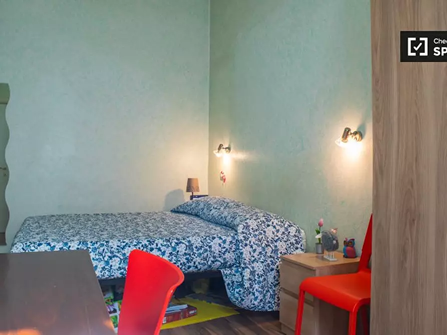 Immagine 5 di Camera condivisa in affitto  in Via Muzio Attendolo, 00176 Roma RM, Italy a Roma