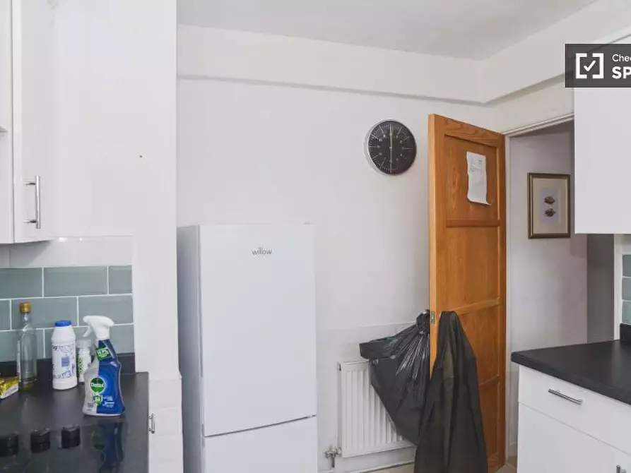 Immagine 14 di Camera condivisa in affitto  in Flat Shenstone House a Lambeth
