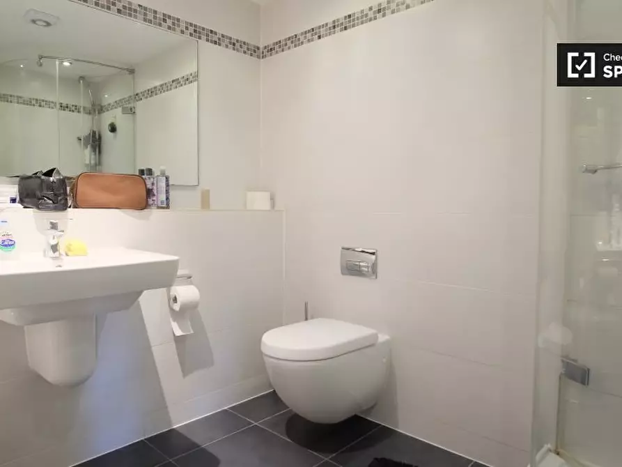 Immagine 14 di Camera condivisa in affitto  in Basevi Way a Lewisham