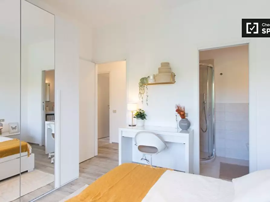 Immagine 3 di Camera condivisa in affitto  in Via Toce a Milano