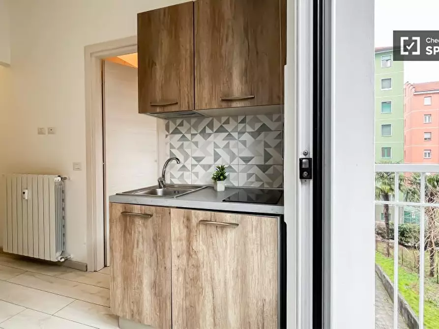 Immagine 14 di Ufficio in affitto  in Via Monfalcone a Milano