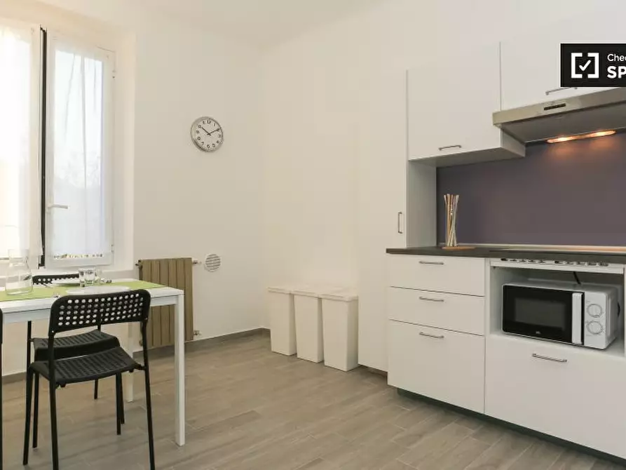 Immagine 7 di Camera condivisa in affitto  in Piazza Firenze a Milano