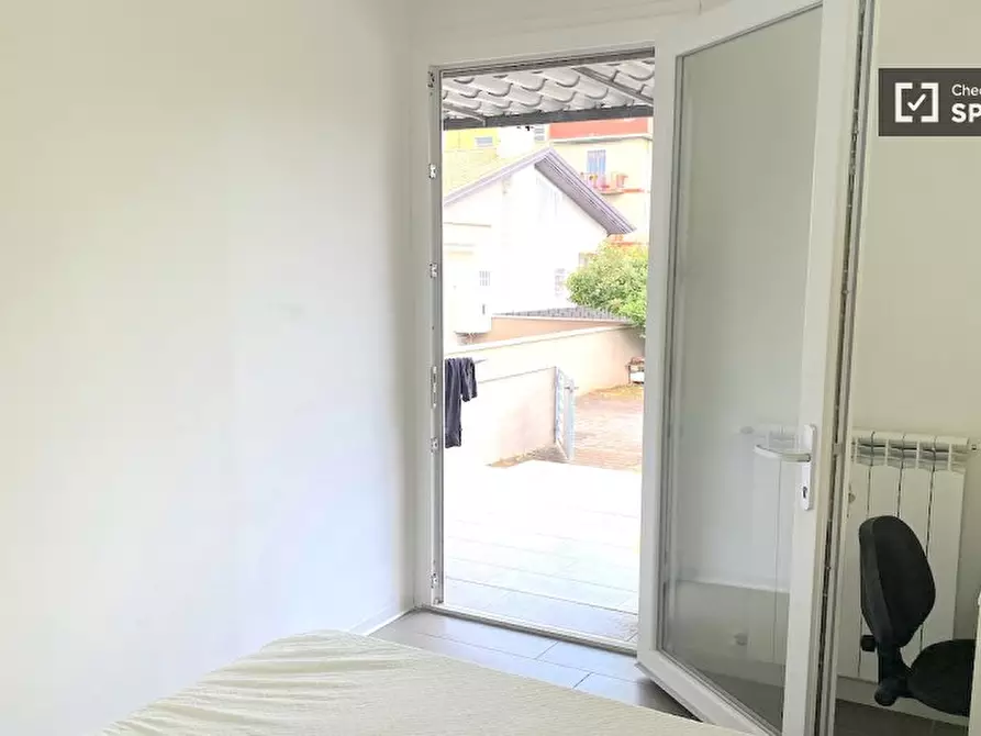 Immagine 5 di Camera condivisa in affitto  in Via di Carcaricola a Roma