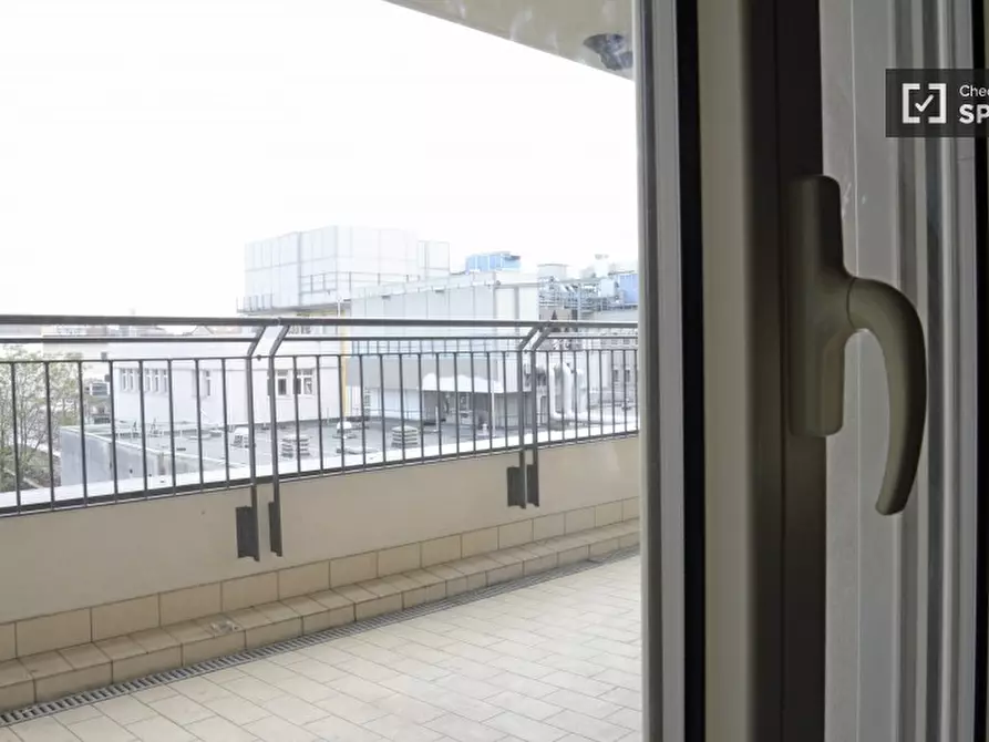 Immagine 7 di Camera condivisa in affitto  in Via Adamello a Milano