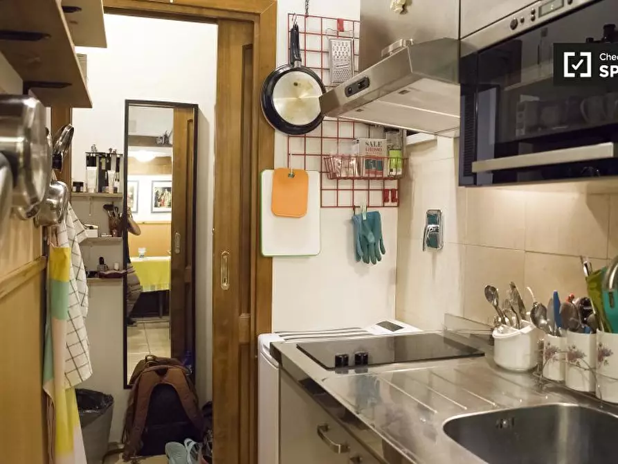 Immagine 12 di Camera condivisa in affitto  in Via Castelfidardo, 00185 Roma RM, Italy a Roma