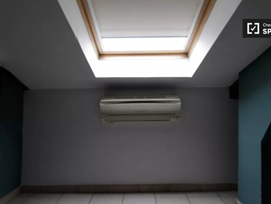 Immagine 17 di Appartamento in affitto  in Via Gian Francesco Bellezia a Torino