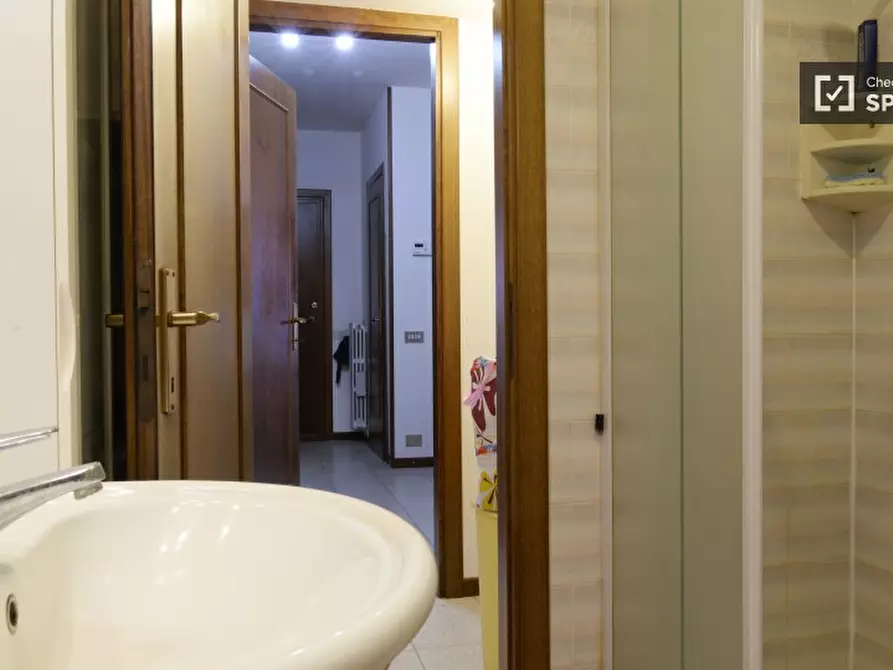 Immagine 11 di Camera condivisa in affitto  in via Treccani degli Alfieri a Milano