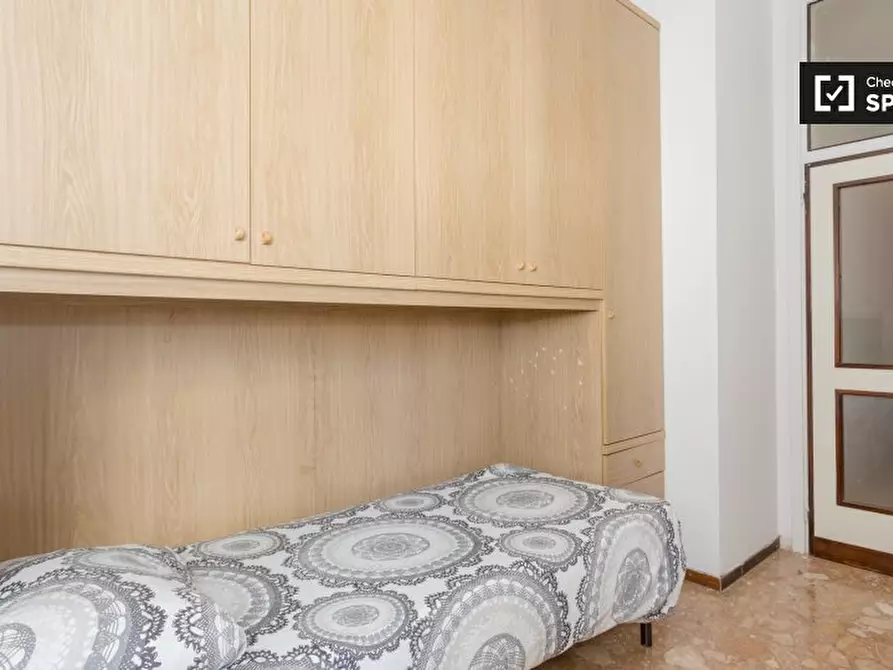 Immagine 3 di Camera condivisa in affitto  in Via Michele Saponaro a Milano