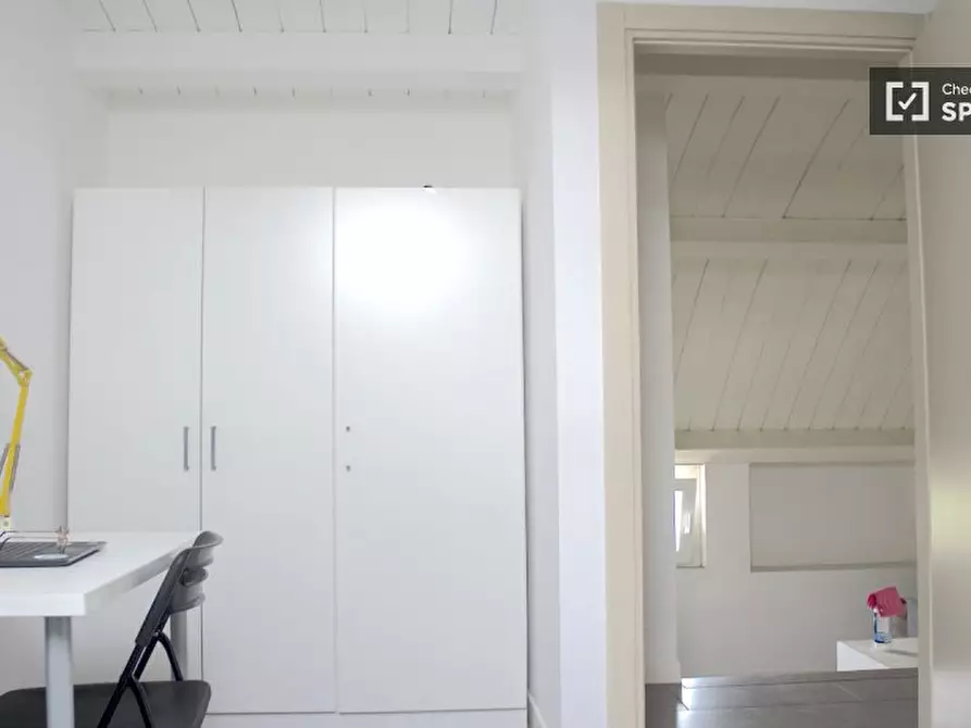 Immagine 4 di Camera condivisa in affitto  in Via di Carcaricola a Roma