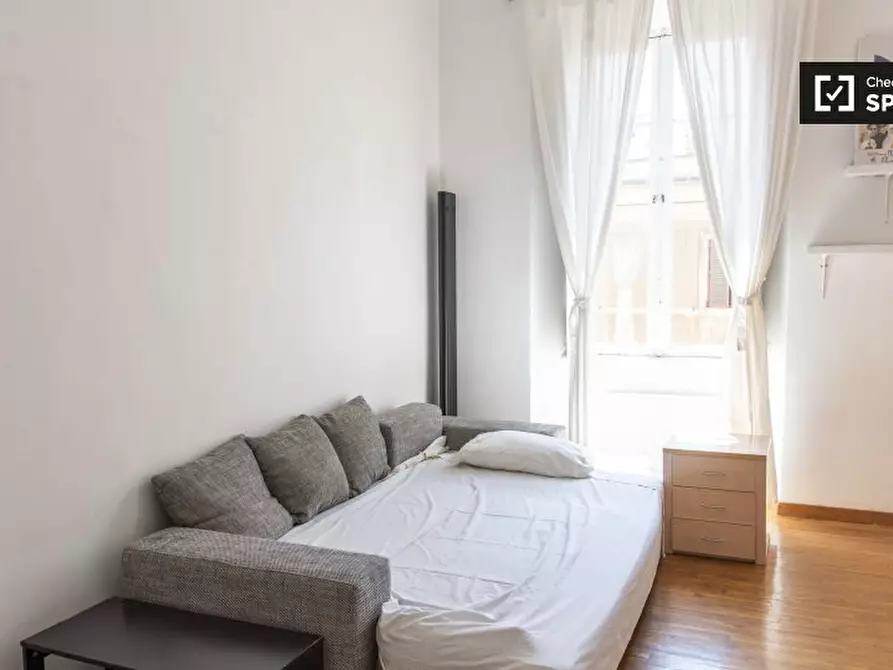 Immagine 4 di Camera condivisa in affitto  in Via Famagosta a Roma