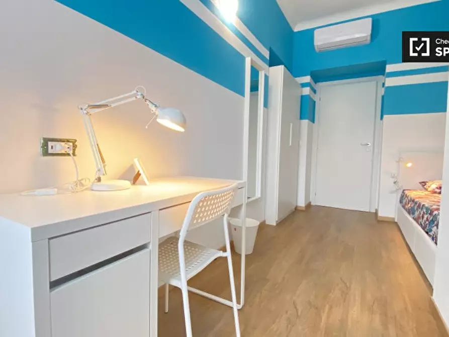 Immagine 19 di Camera condivisa in affitto  in P.za XXV Aprile a Milano