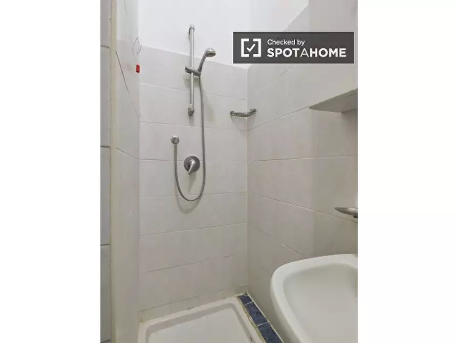 Immagine 13 di Appartamento in affitto  in Viale Molise a Milano