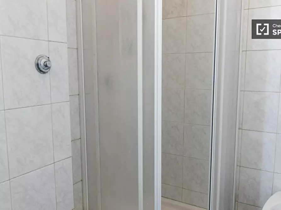 Immagine 3 di Ufficio in affitto  in Via Castelrosso a Roma