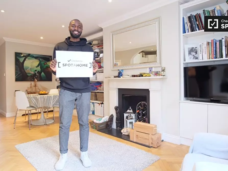 Immagine 8 di Appartamento in affitto  in Kensington High St, Kensington, London W8 6NW, UK a Kensington