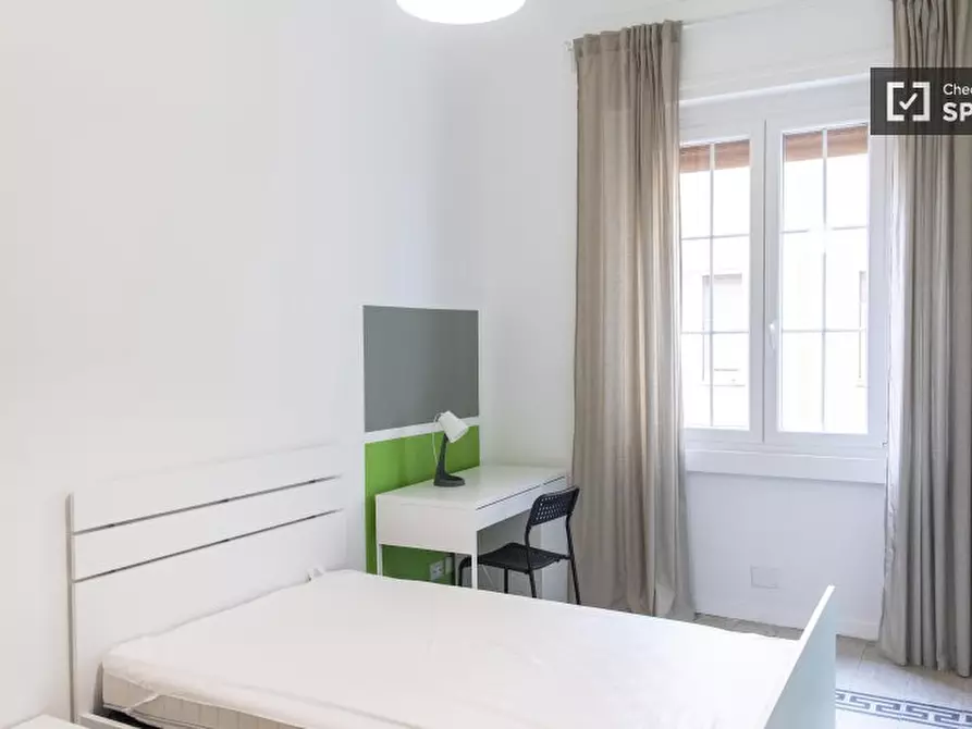 Immagine 14 di Camera condivisa in affitto  in Via Costantino Corvisieri a Roma