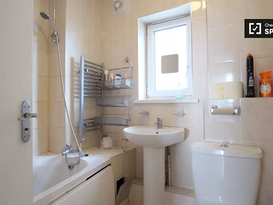 Immagine 5 di Appartamento in affitto  in Frances St a Eltham