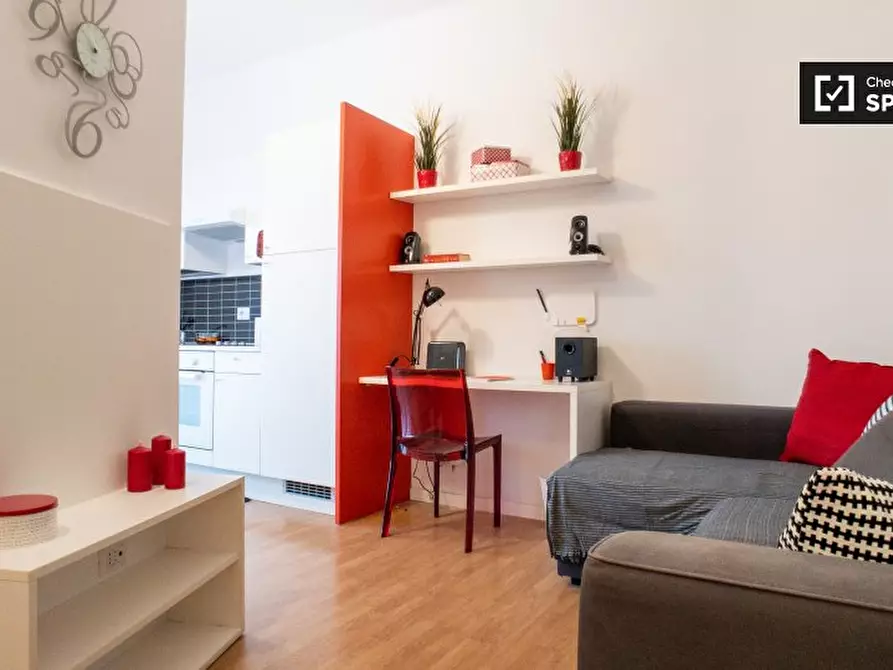 Immagine 3 di Appartamento in affitto  in Via Rutilia a Milano