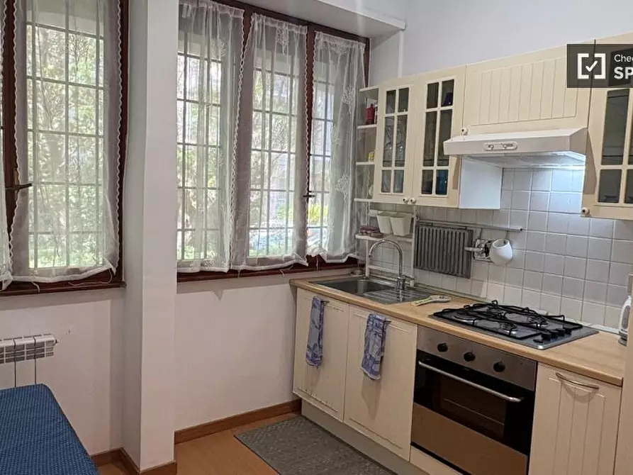 Immagine 10 di Appartamento in affitto  in Via Luigi Lilio a Roma