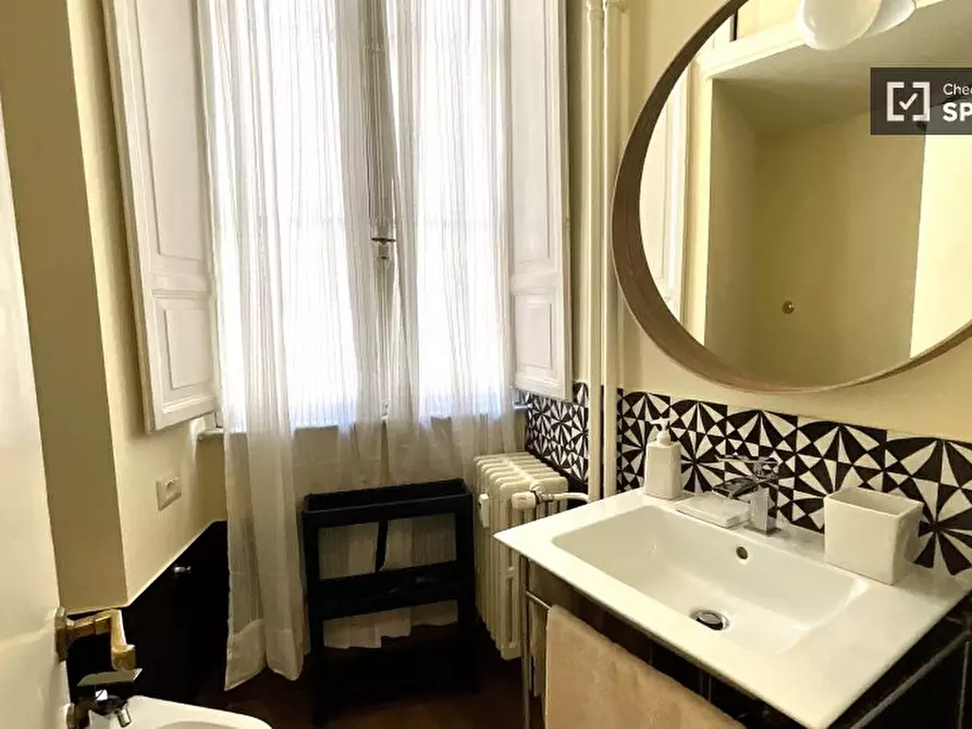 Immagine 17 di Appartamento in affitto  in Via di Sant'Andrea delle Fratte a Roma