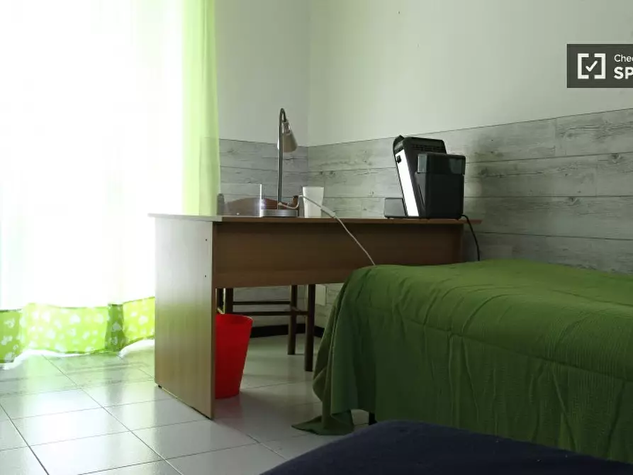 Immagine 6 di Camera condivisa in affitto  in via Luigi Cesana a Roma