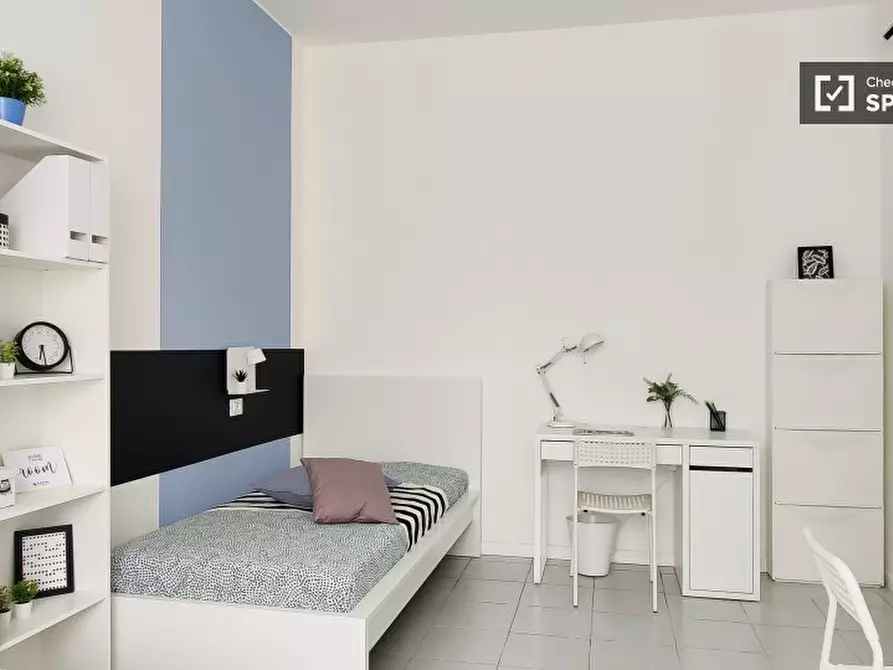 Immagine 4 di Camera condivisa in affitto  in Via Privata Iglesias a Milano