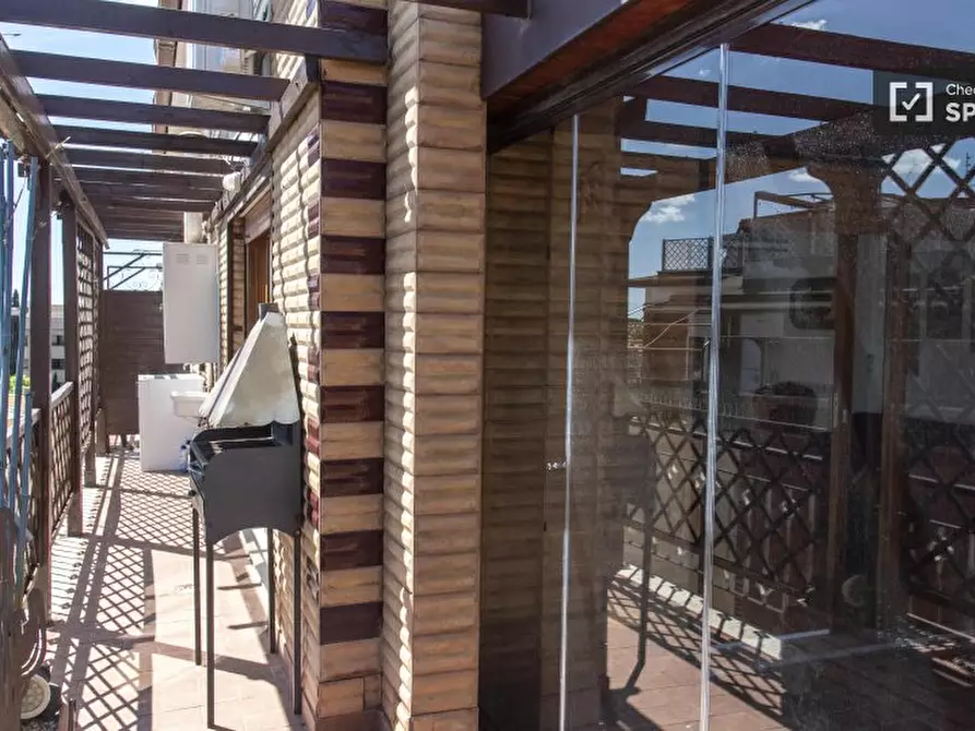 Immagine 14 di Appartamento in affitto  in V. Aurelia a Roma