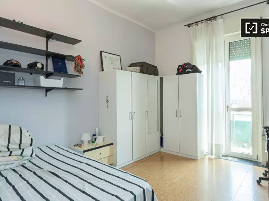 Immagine 1 di Camera condivisa in affitto  in Viale Sarca, 187, 20126 Milano MI, Italy a Milano