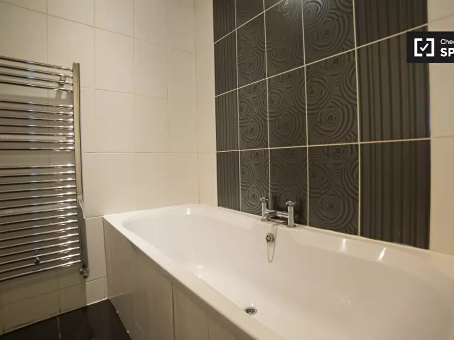 Immagine 7 di Camera condivisa in affitto  in Lower Richmond Road a Wandsworth